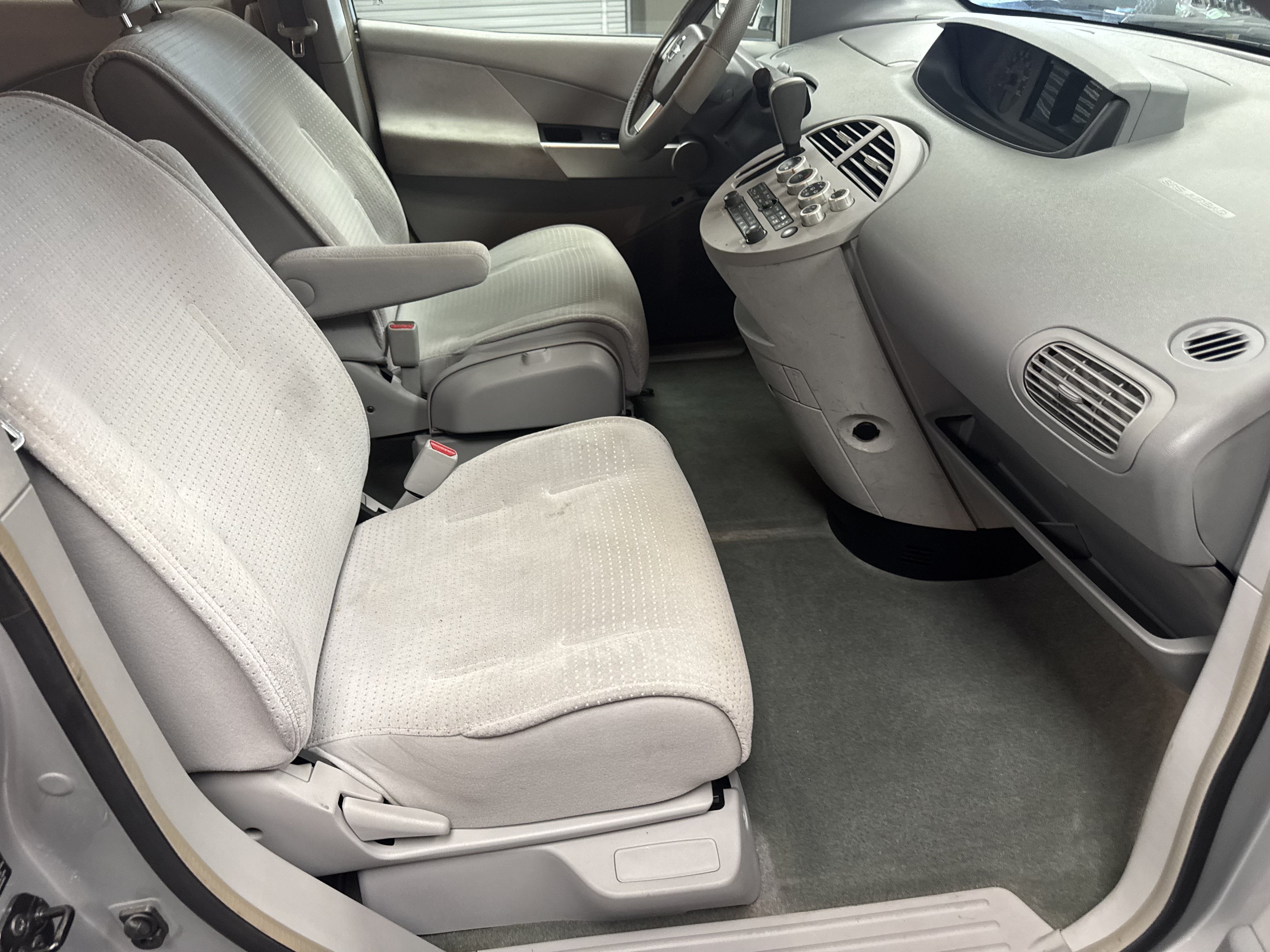 Used 2004 Nissan Quest SL w/ (SEA) Seat Pkg FWD image 13