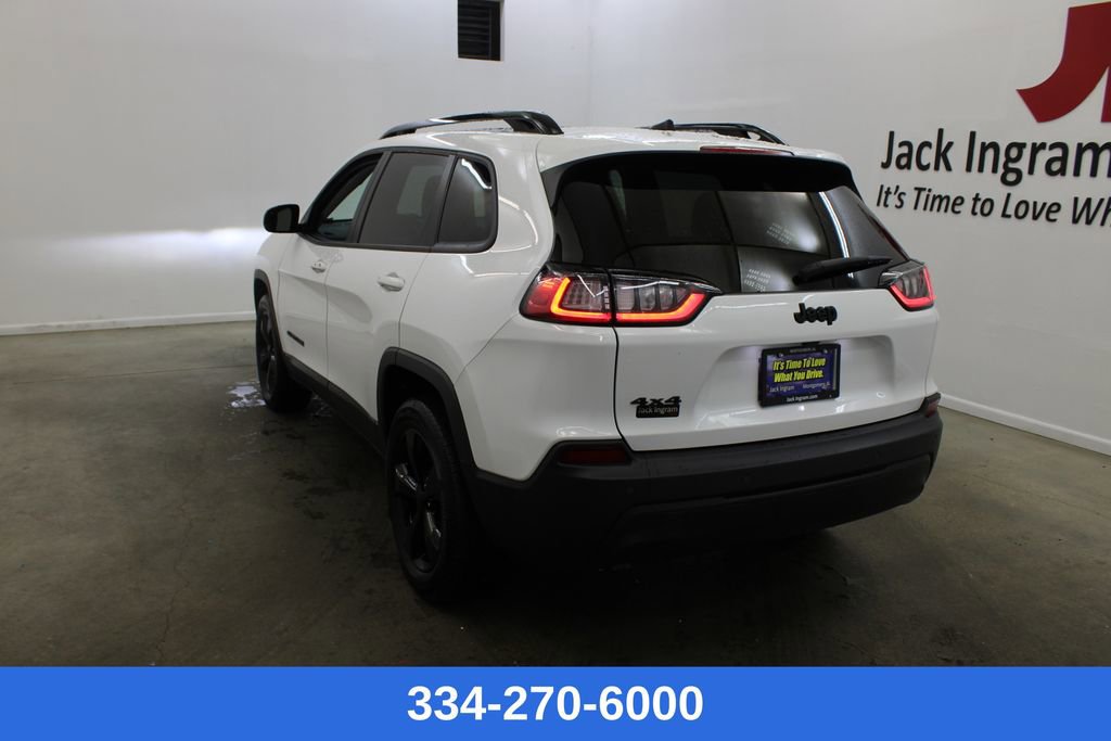 Used 2023 Jeep Cherokee Altitude Lux w/ Lux Elite Package image 3