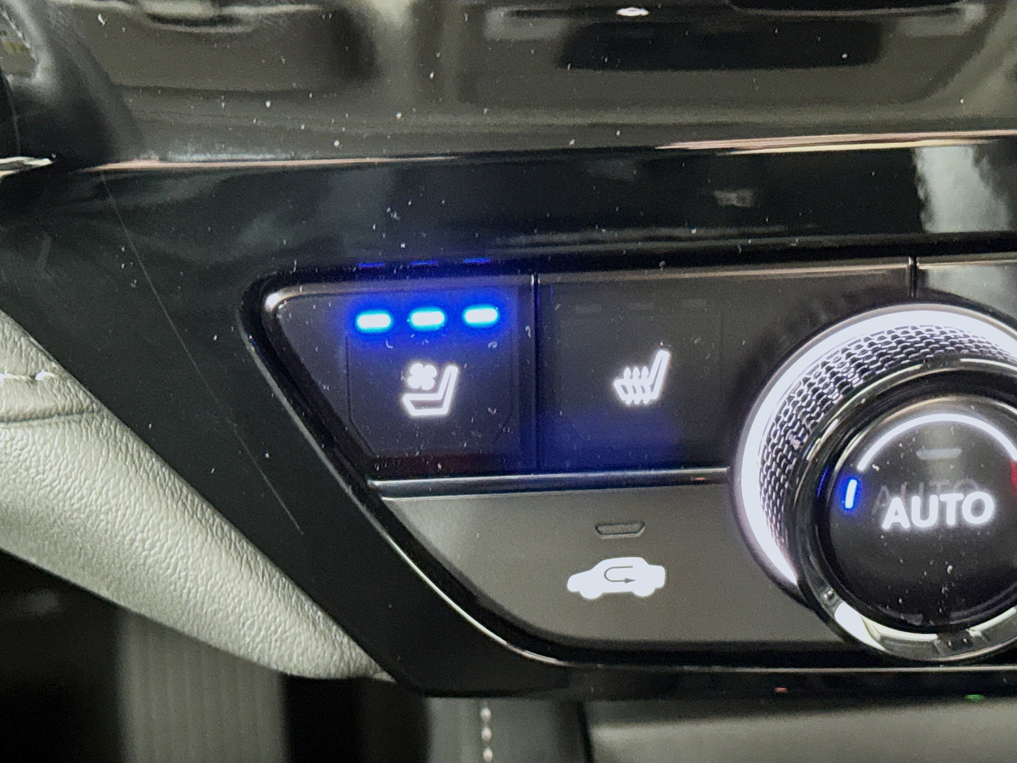 New 2025 Honda Accord Touring image 21