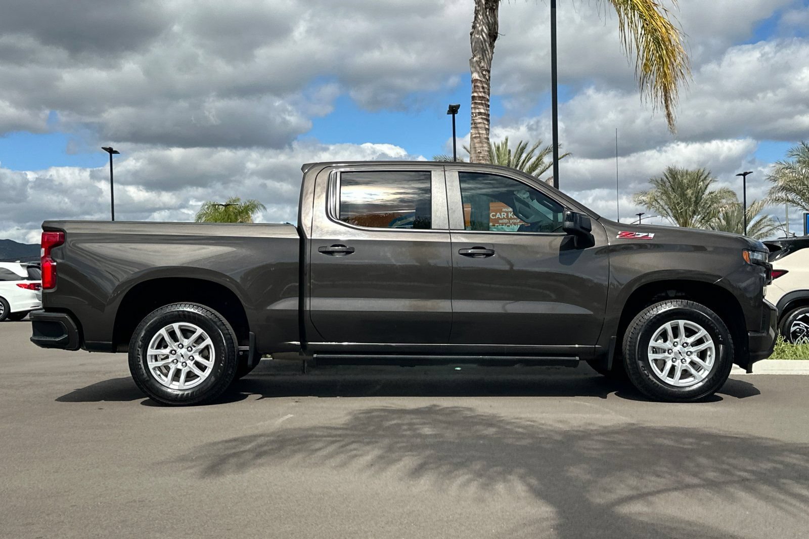 Used 2021 Chevrolet Silverado 1500 RST AWD/4WD image 3