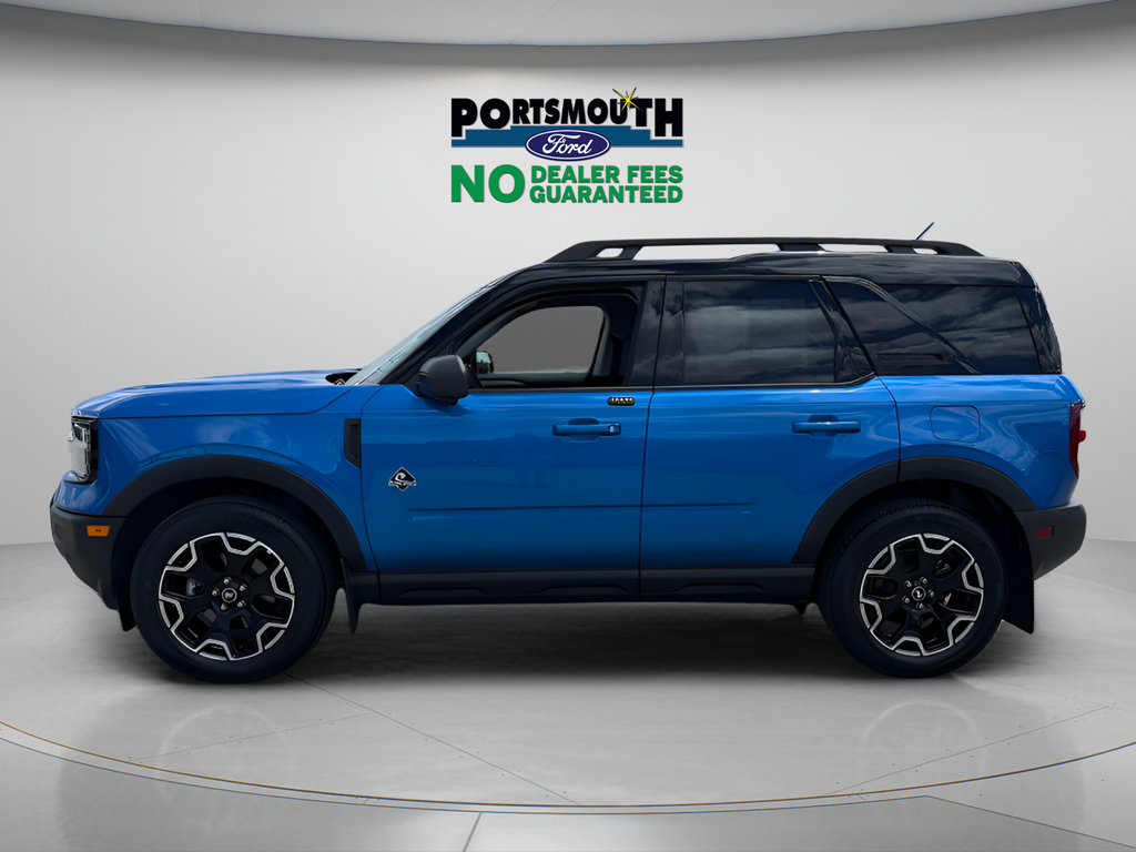 Used 2025 Ford Bronco Sport Outer Banks w/ Outer Banks Tech Package+ AWD/4WD image 2
