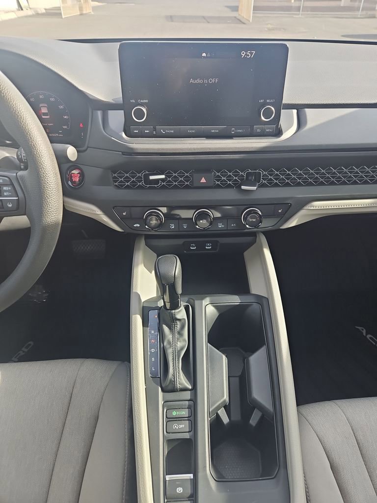 Used 2025 Honda Accord SE image 15