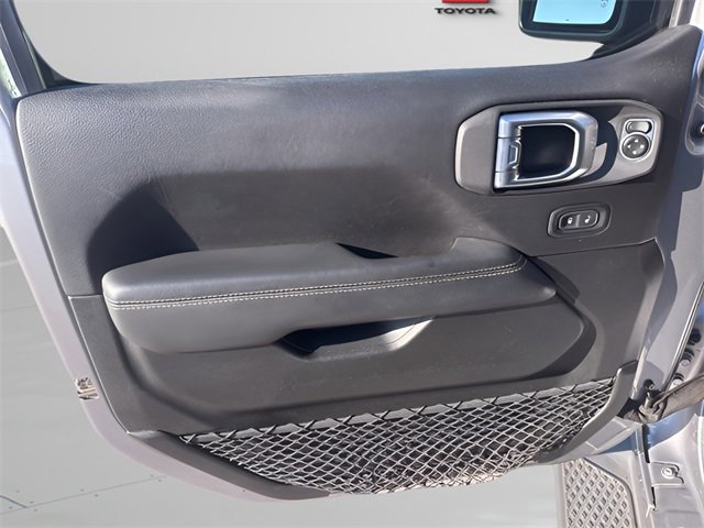 Used 2020 Jeep Gladiator Overland image 14