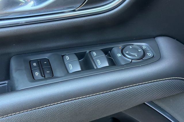 Used 2021 GMC Yukon SLT AWD/4WD image 12