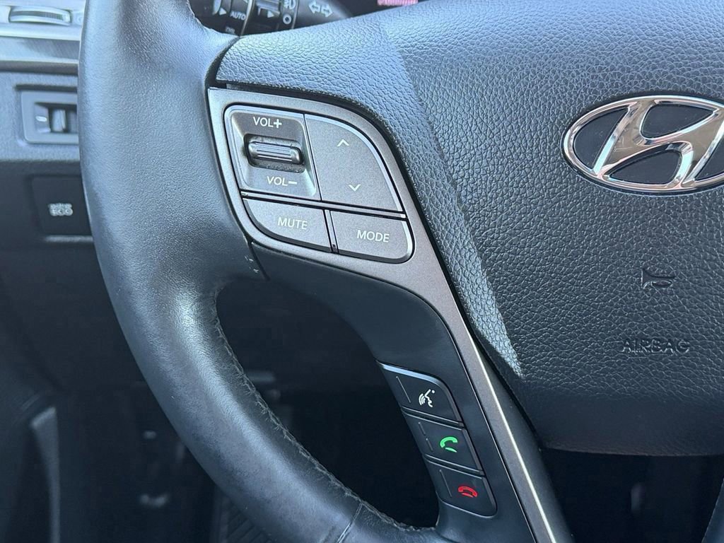 Used 2015 Hyundai Santa Fe Limited w/ Option Group 04 image 20