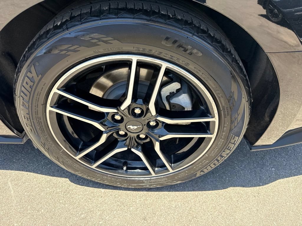 Used 2022 Ford Mustang Premium RWD image 5