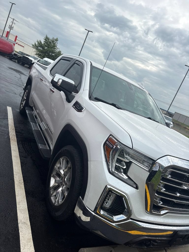 Used 2022 GMC Sierra 1500 SLT w/ SLT Premium Package AWD/4WD image 2
