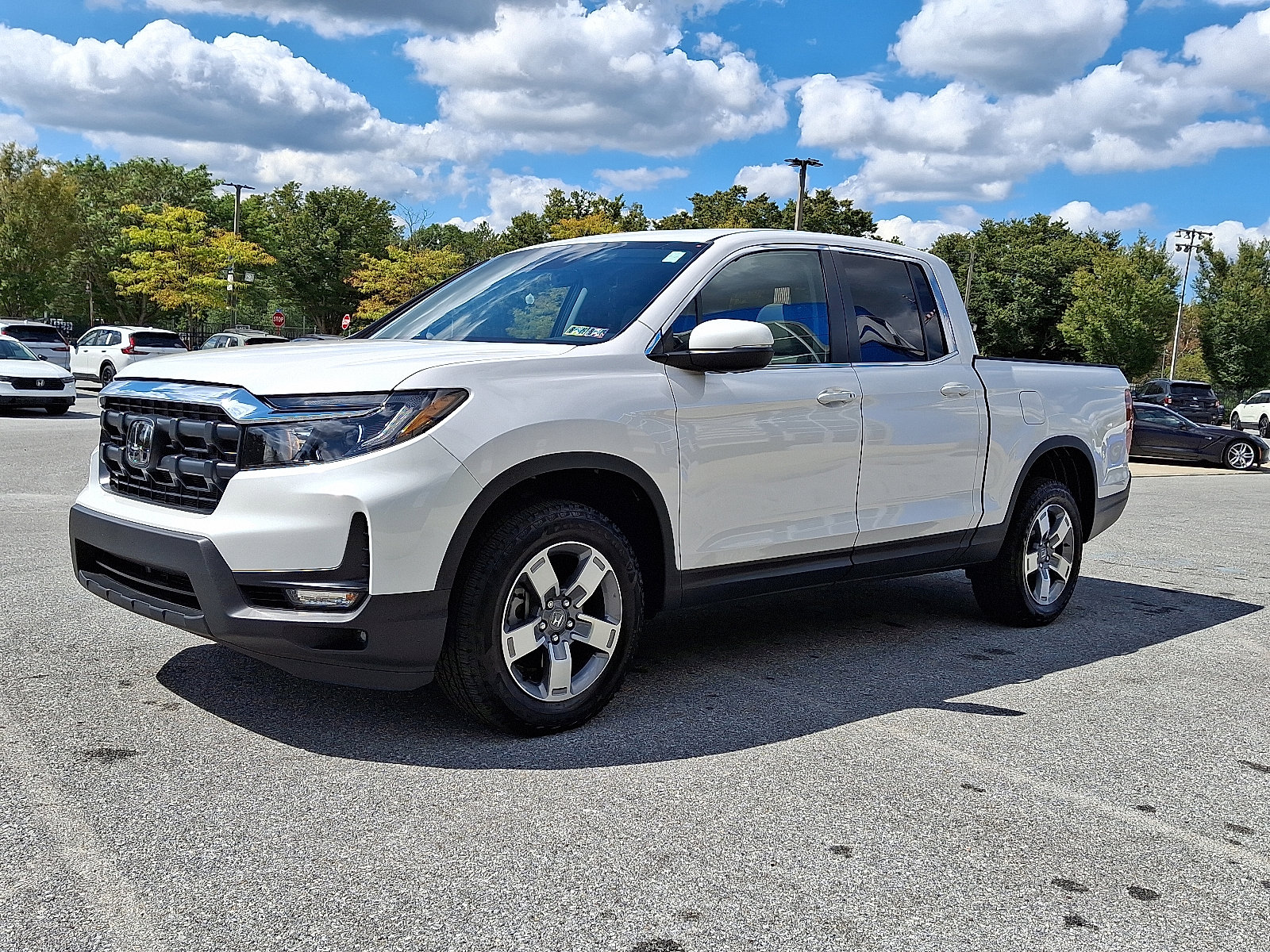 Certified 2025 Honda Ridgeline RTL image 3