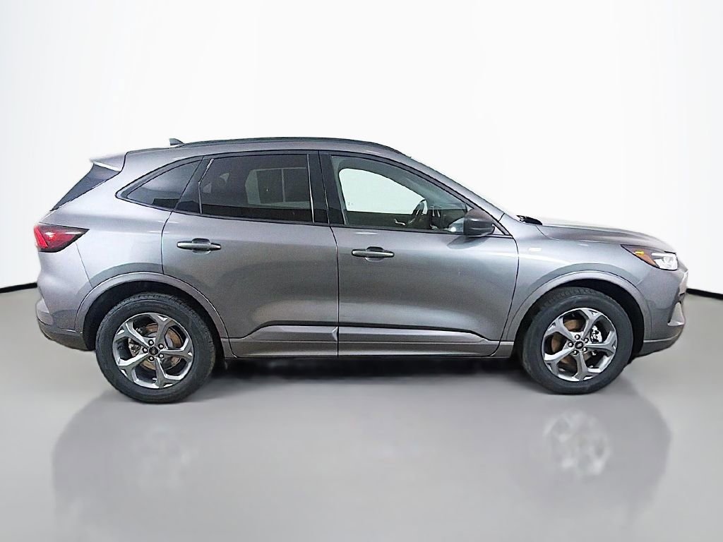 Used 2023 Ford Escape ST-Line w/ Tech Pack #1 AWD/4WD image 14