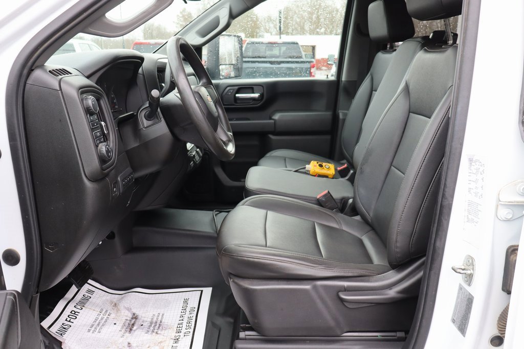 Used 2020 Chevrolet Silverado 3500 W/T w/ WT Convenience Package image 3