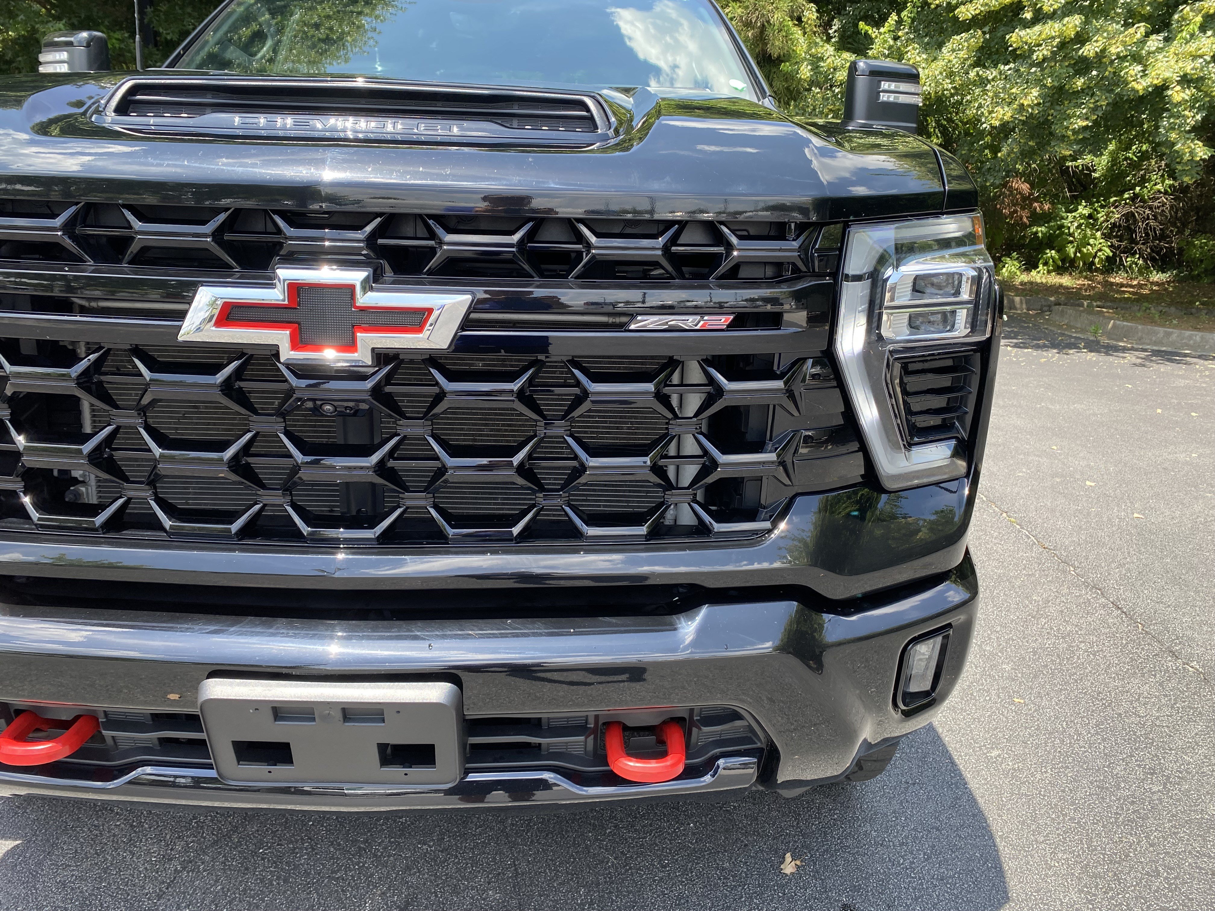 Used 2024 Chevrolet Silverado 2500 ZR2 w/ Technology Package AWD/4WD image 14
