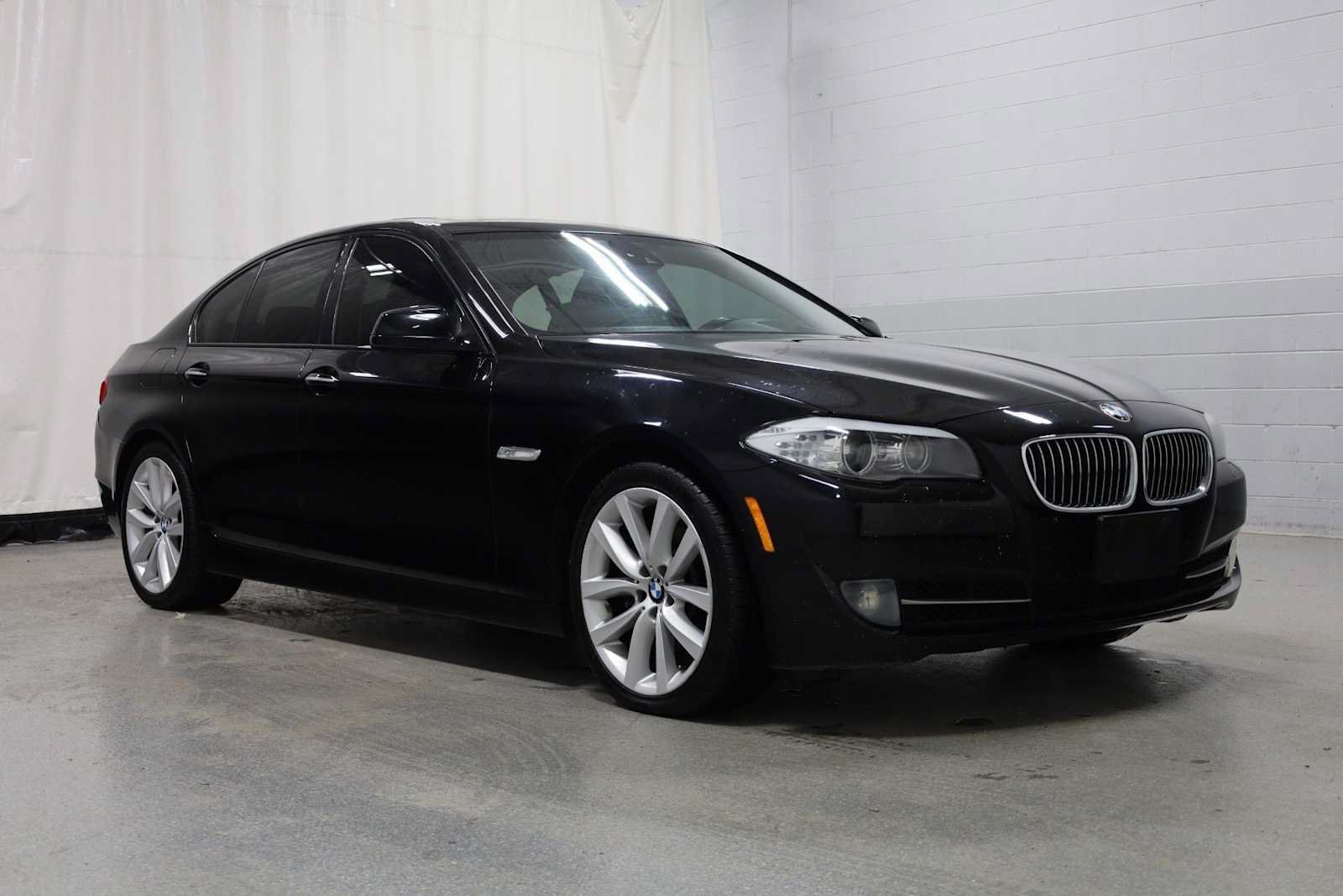 Used 2011 BMW 535i Sedan RWD image 13