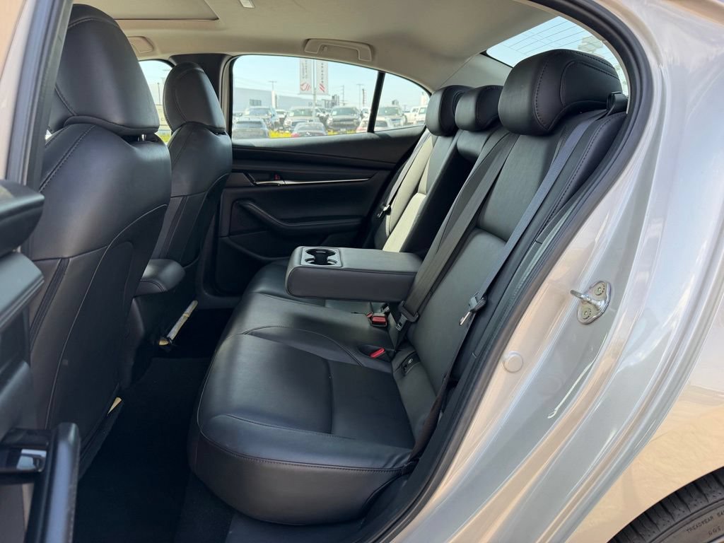 Used 2024 MAZDA MAZDA3 s FWD image 4