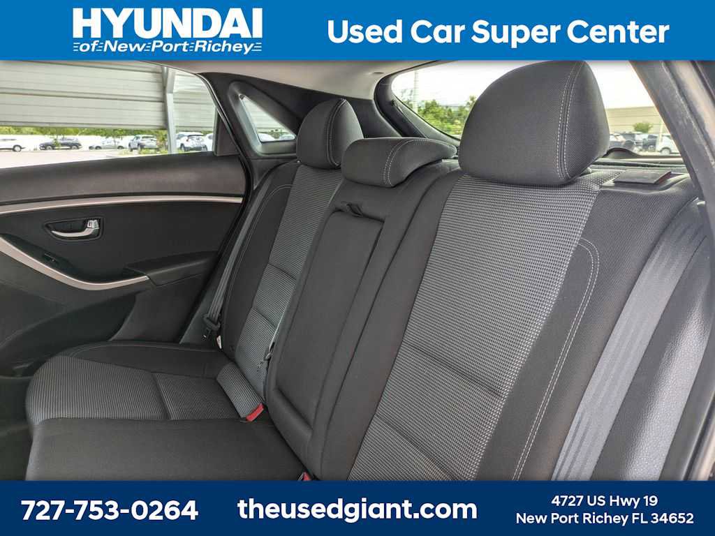 Used 2017 Hyundai Elantra GT image 15