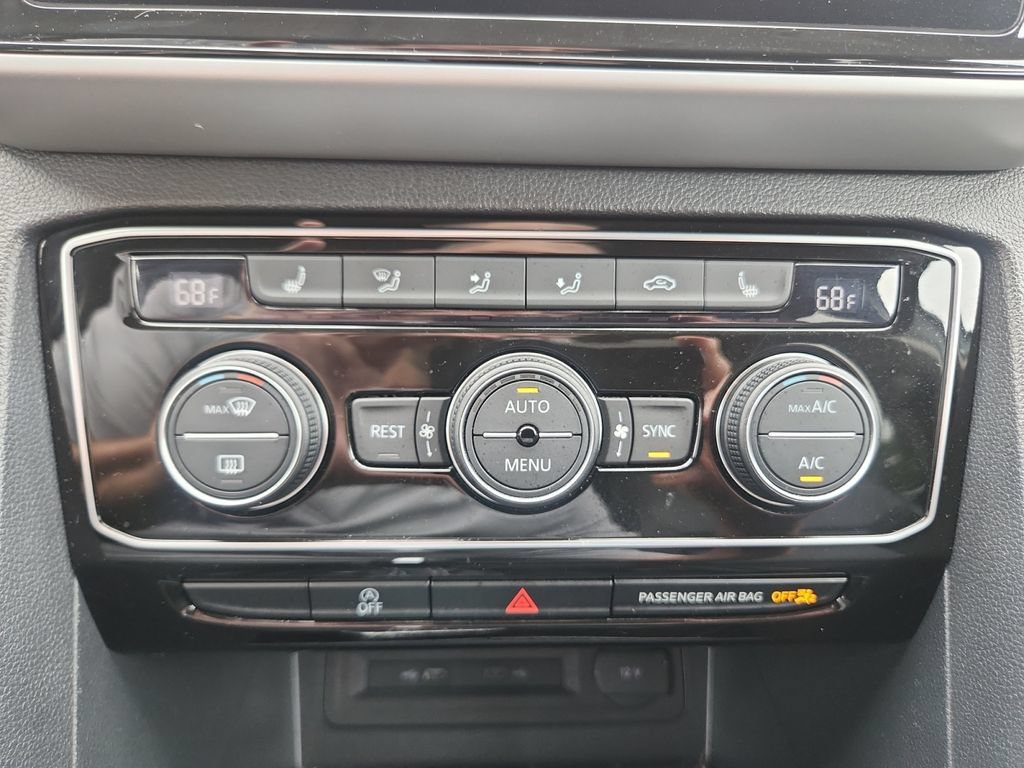 Used 2023 Volkswagen Atlas SE AWD/4WD image 23