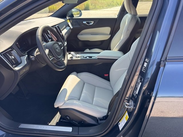 New 2026 Volvo V60 B5 Cross Country Ultra w/ Protection Package Premier image 9