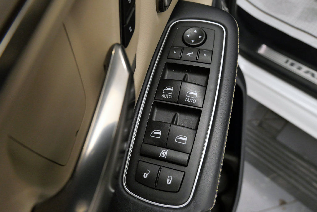Used 2020 RAM 1500 Limited AWD/4WD image 15