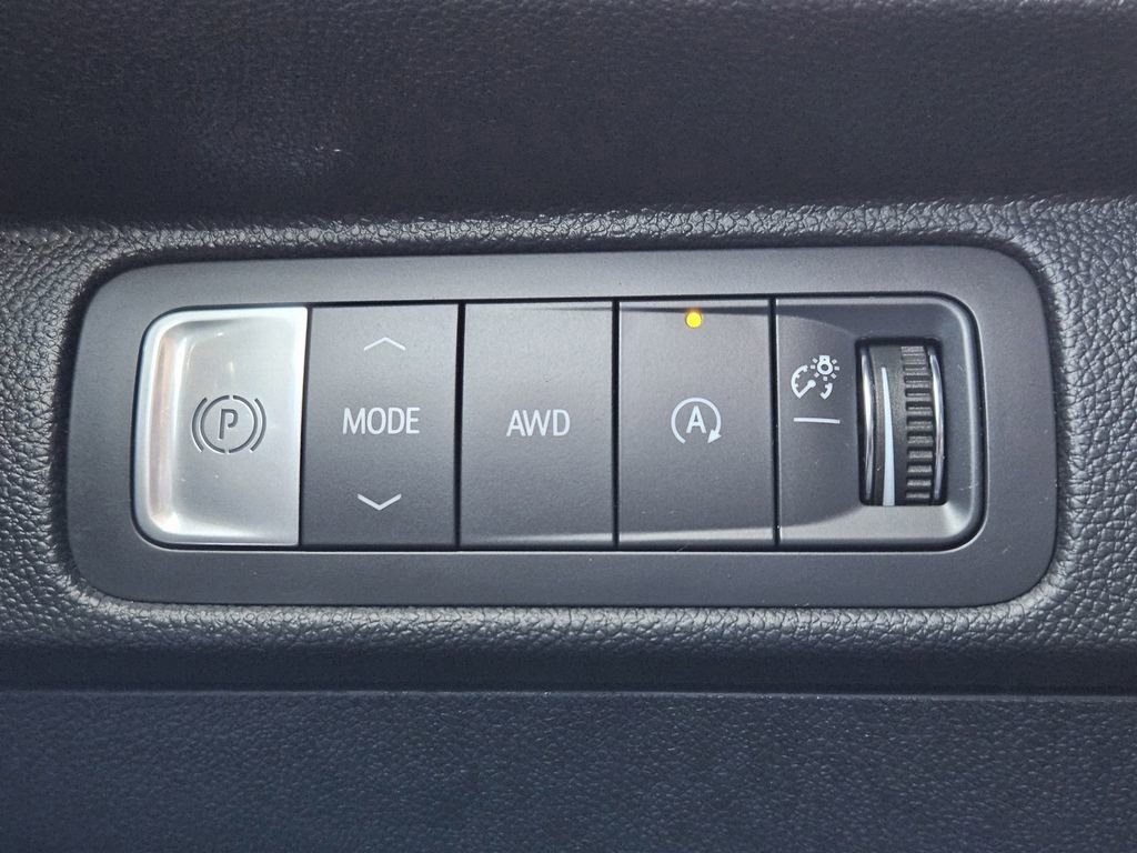 Used 2025 Chevrolet Traverse Z71 w/ Enhanced Driving Package image 28