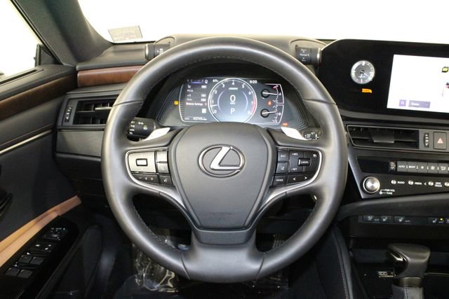 Used 2024 Lexus ES 350 w/ Premium Package FWD image 23