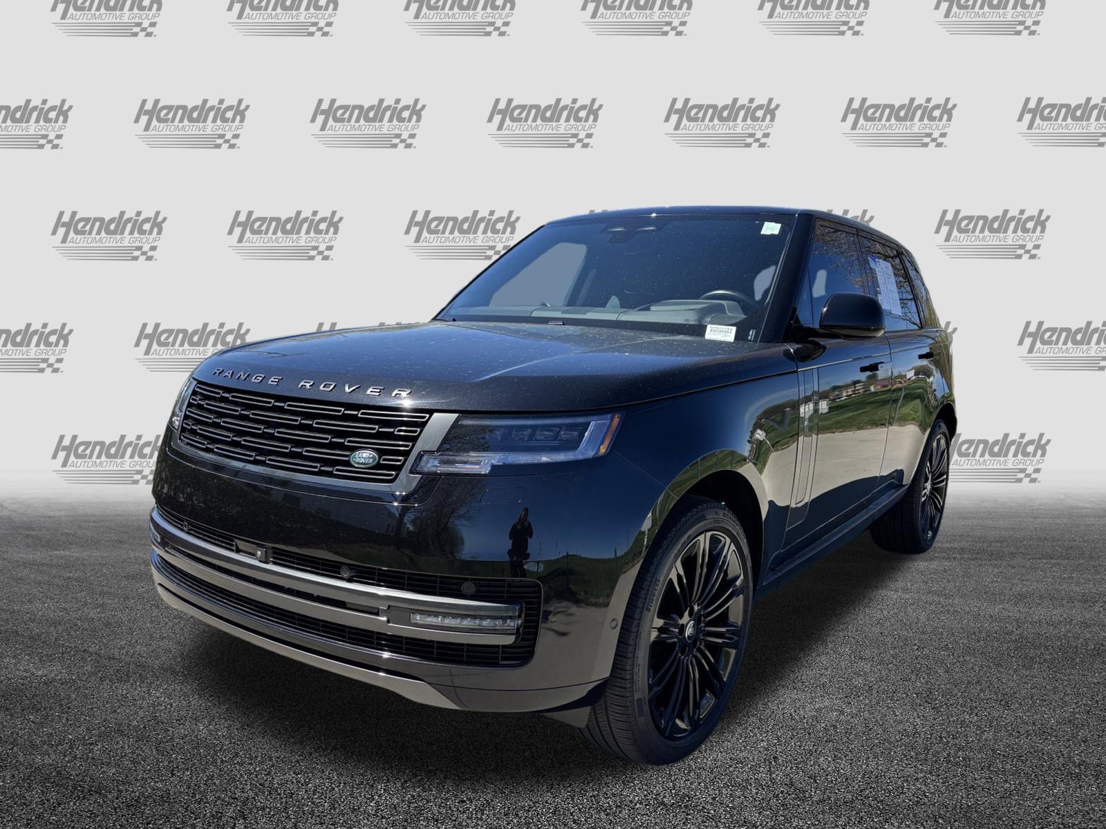 Used 2025 Land Rover Range Rover SE AWD/4WD image 7