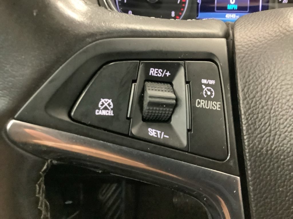 Used 2019 Buick Encore Preferred FWD image 19