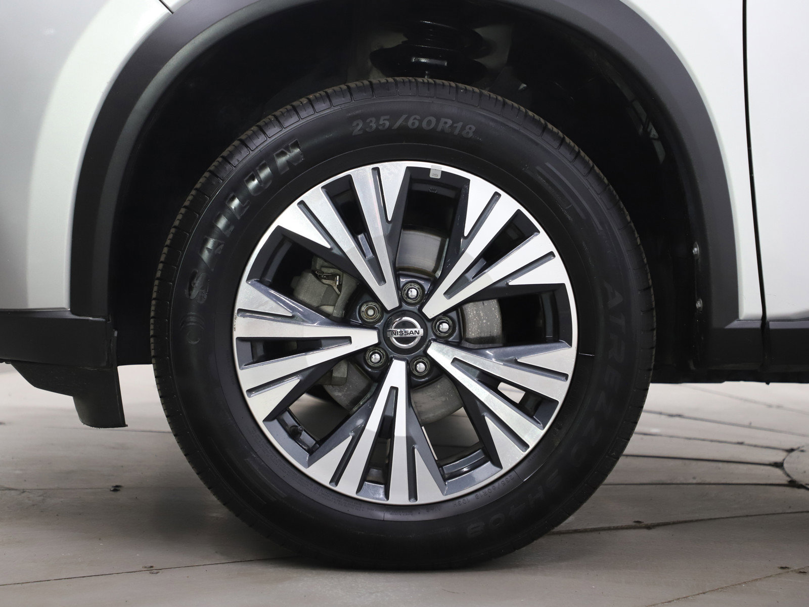 Used 2021 Nissan Rogue SV image 30