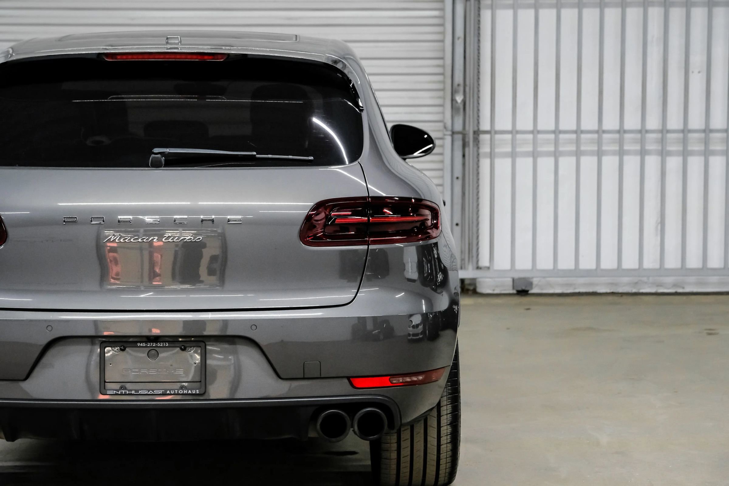 Used 2015 Porsche Macan Turbo AWD/4WD image 48