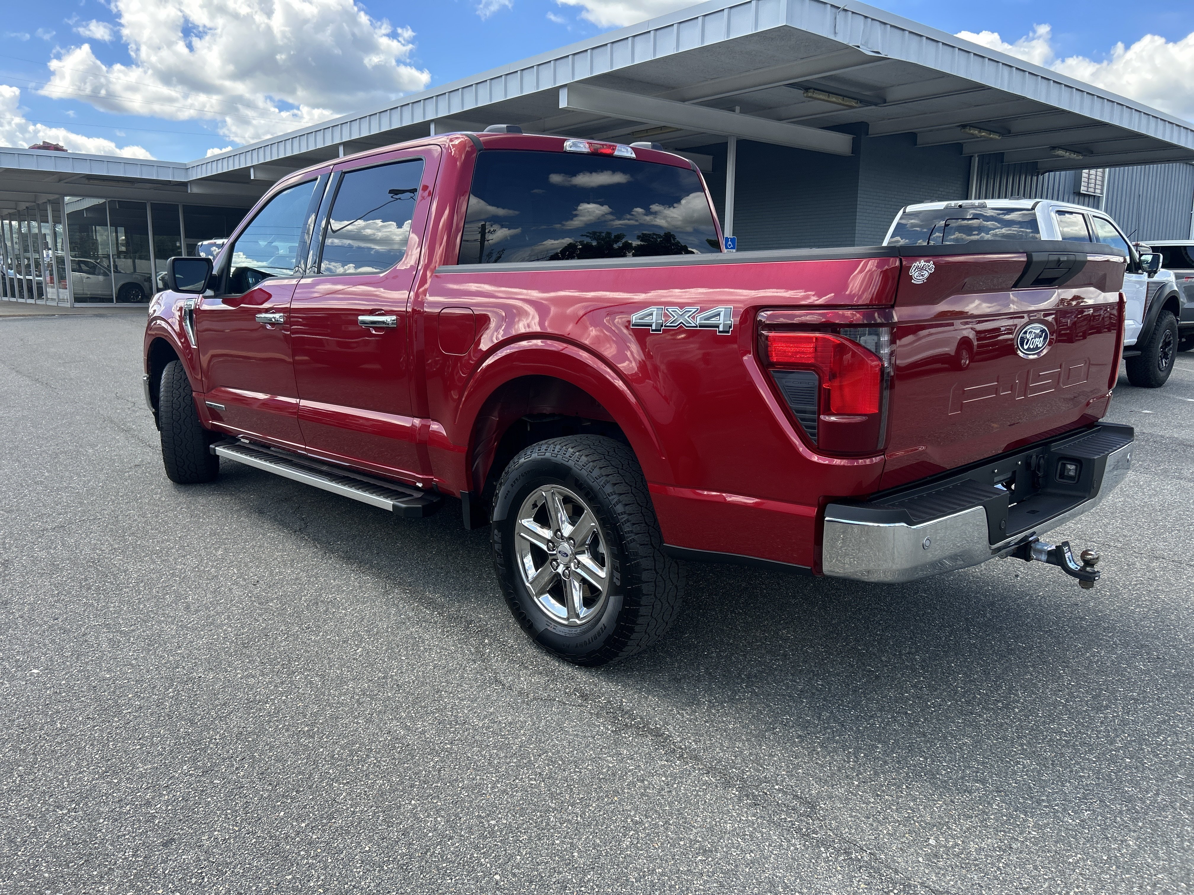 Used 2025 Ford F150 XLT w/ Equipment Group 301A Standard AWD/4WD image 5