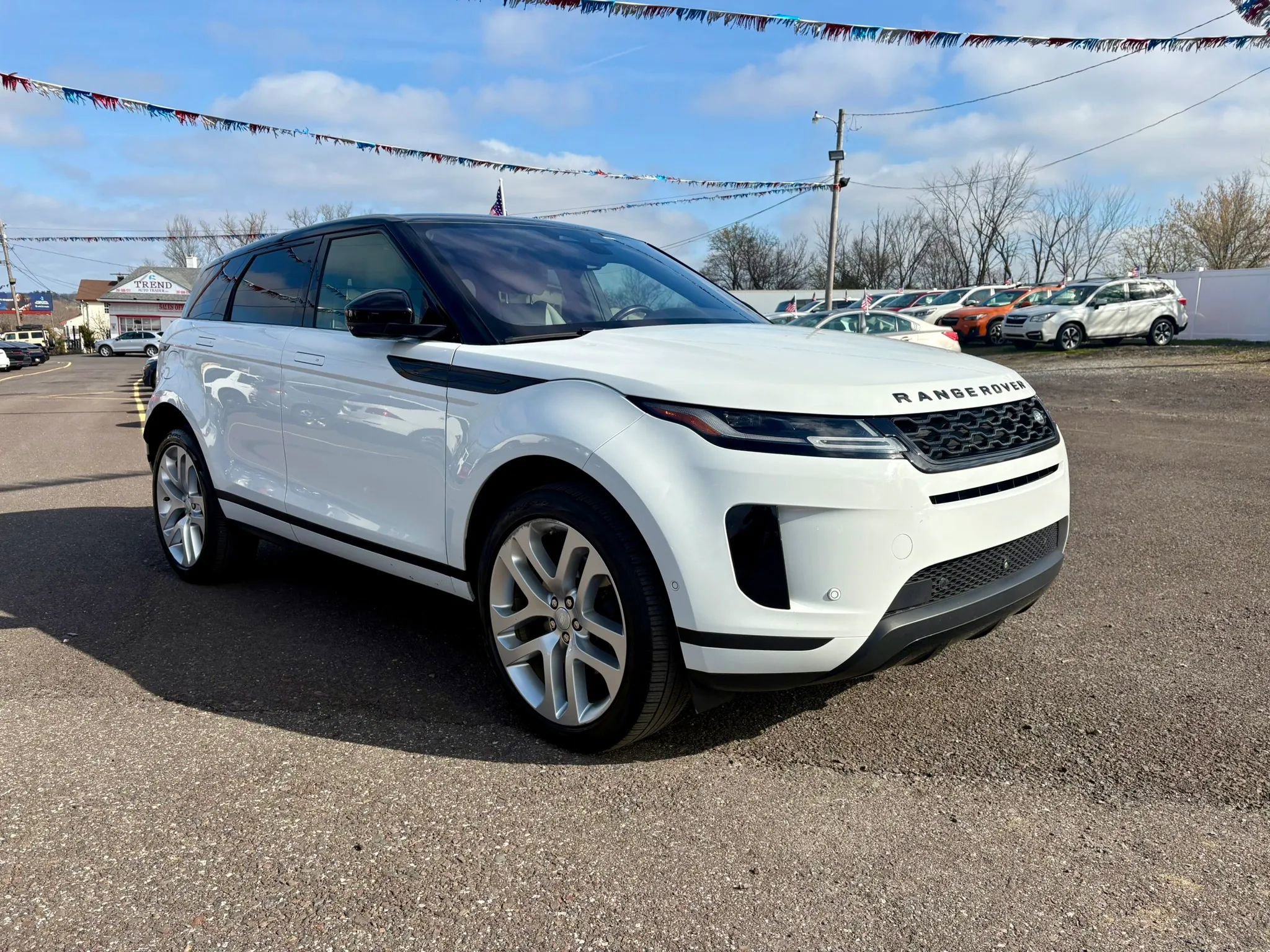 Used 2021 Land Rover Range Rover Evoque SE AWD/4WD image 7