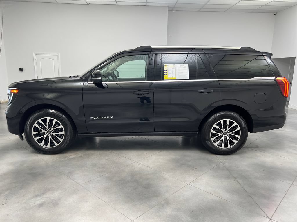 Used 2025 Ford Expedition Platinum AWD/4WD image 5