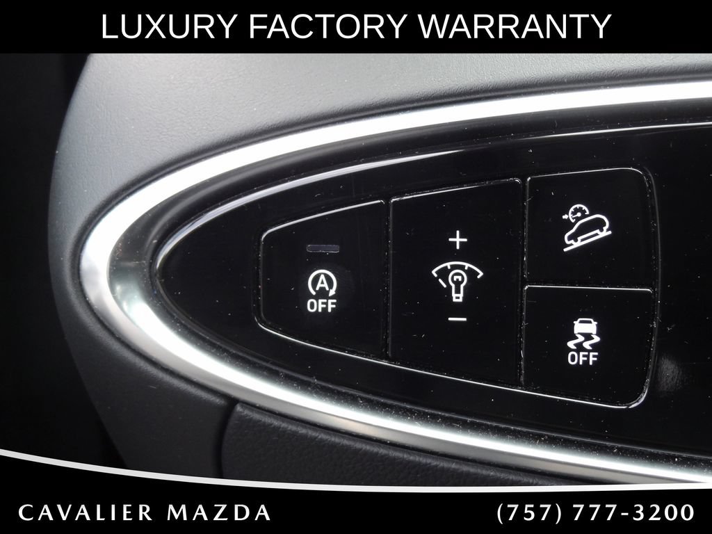 Used 2025 Genesis GV70 2.5T AWD/4WD image 23