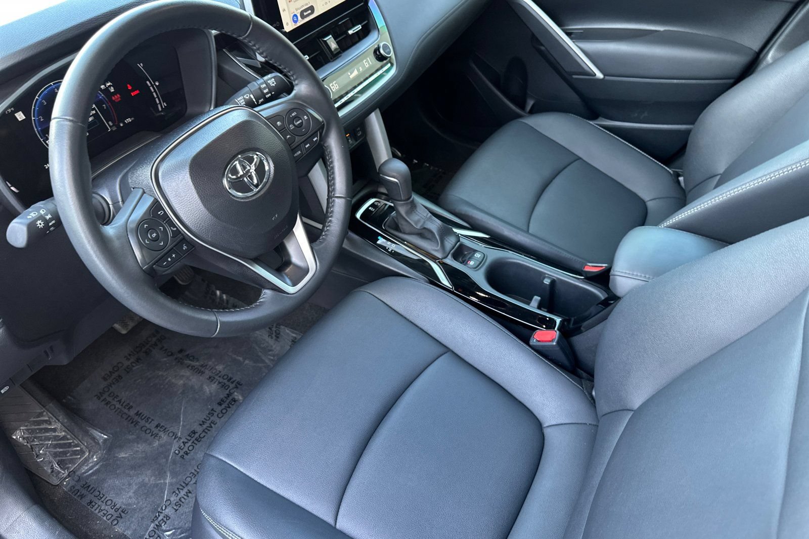 Certified 2025 Toyota Corolla Cross XLE FWD image 10