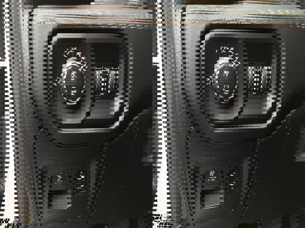 Certified 2020 RAM 1500 Limited image 17