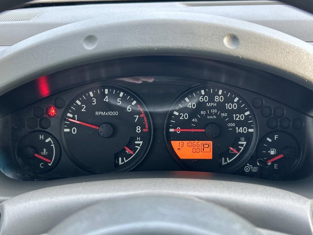 Used 2014 Nissan Frontier SV image 27