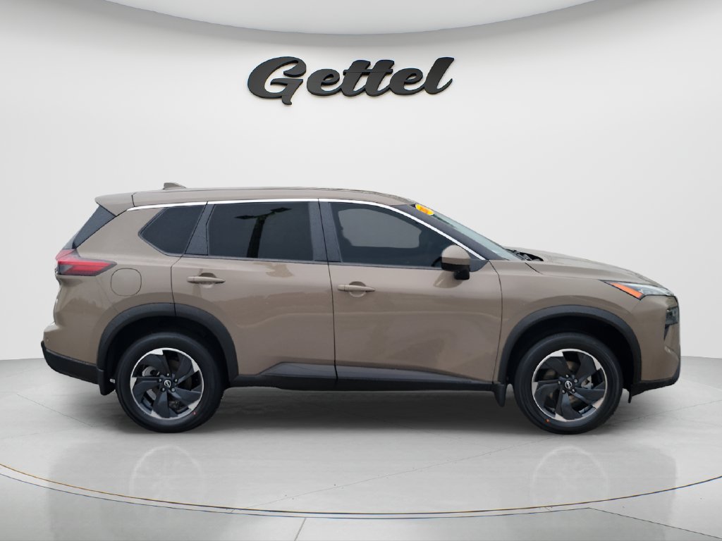 Used 2024 Nissan Rogue SV FWD image 4