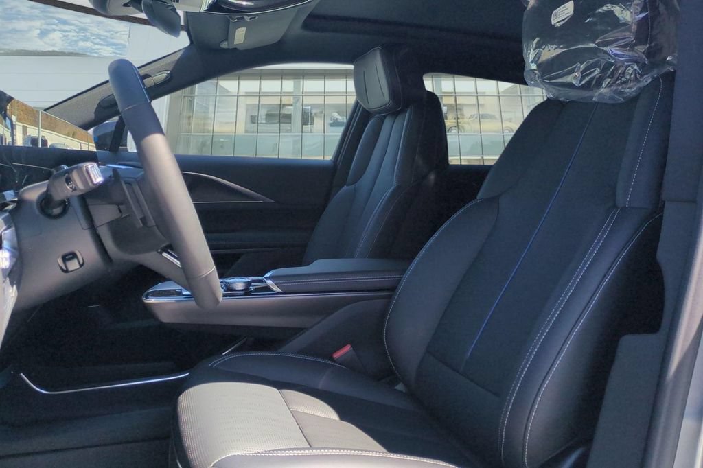 New 2026 Cadillac Lyriq Sport AWD/4WD image 11