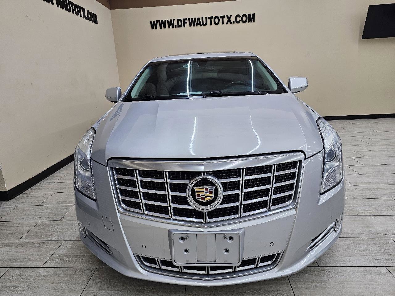 Used 2014 Cadillac XTS Luxury image 3