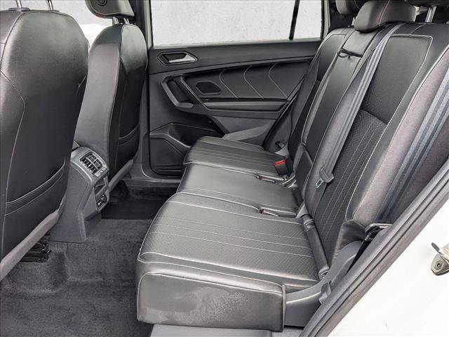 Used 2022 Volkswagen Tiguan SE R-Line image 21
