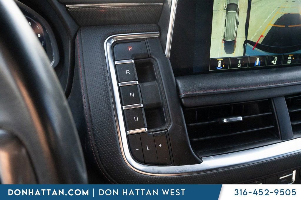Used 2023 Chevrolet Suburban RST w/ Luxury Package AWD/4WD image 10