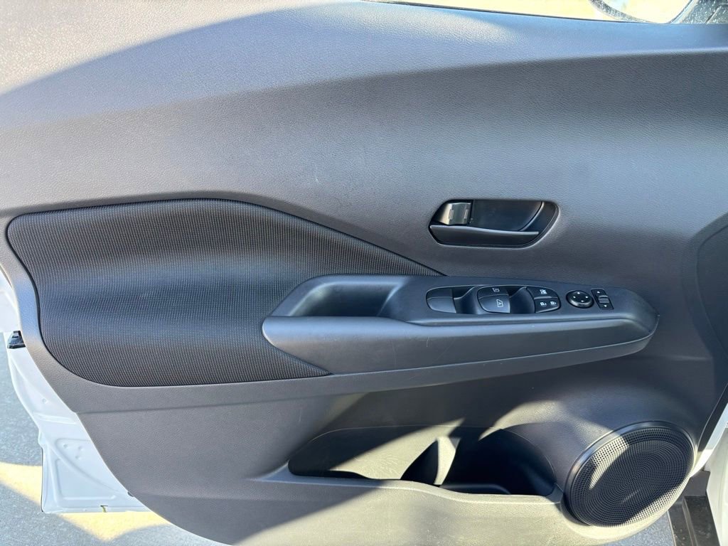 Used 2025 Nissan Kicks Play S image 15