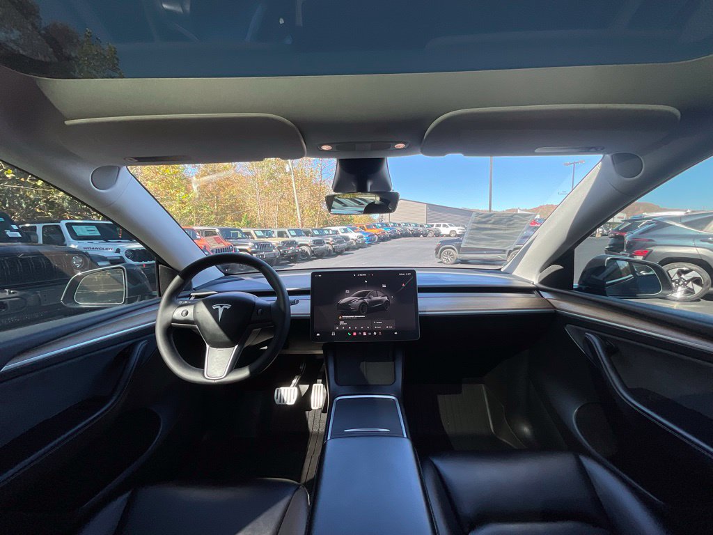 Used 2023 Tesla Model Y Performance AWD/4WD image 13