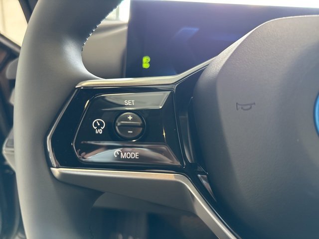Used 2025 BMW i5 xDrive40 w/ Premium Package image 35