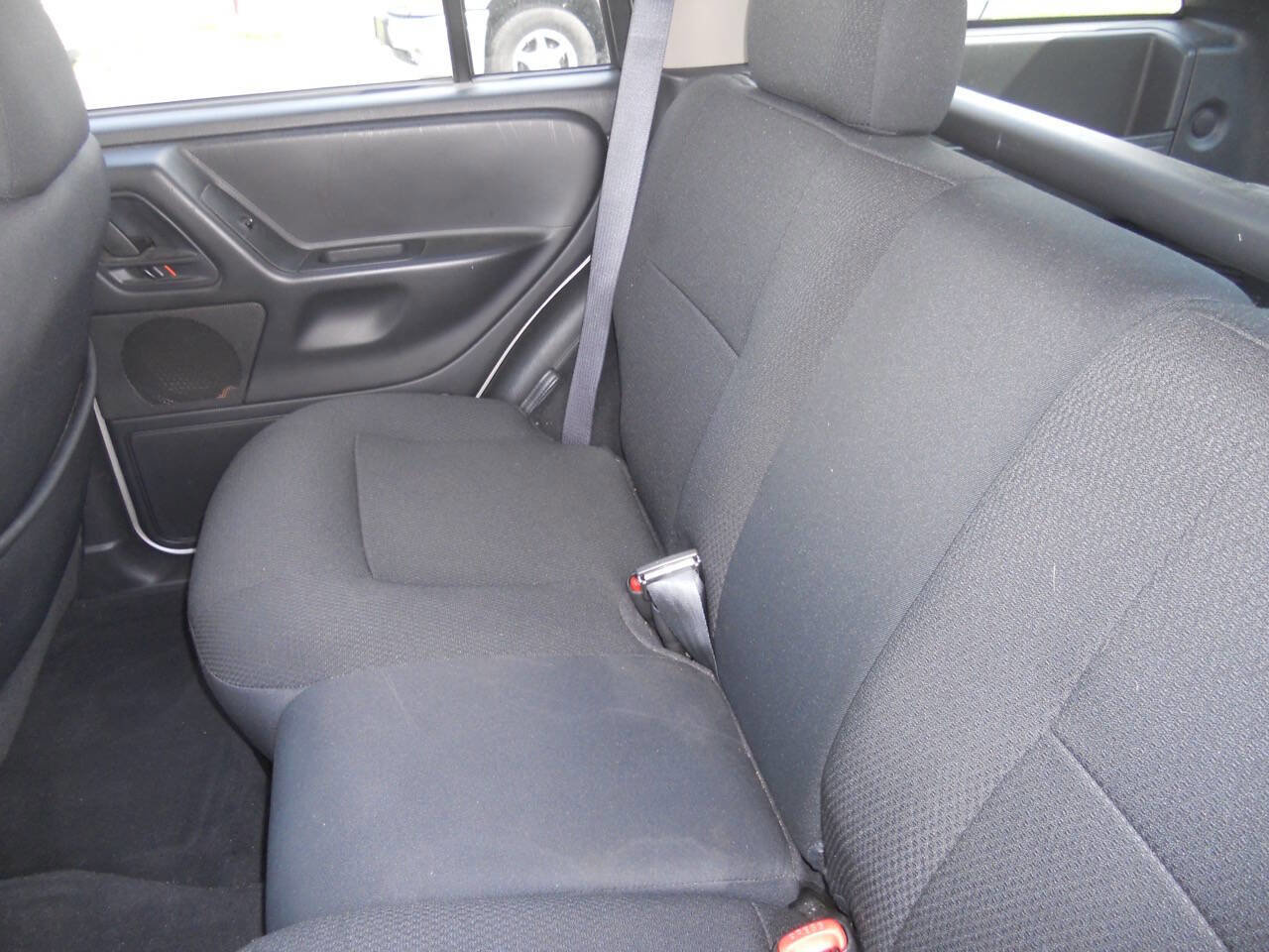 Used 2004 Jeep Grand Cherokee Laredo w/ Convenience Group AWD/4WD image 24