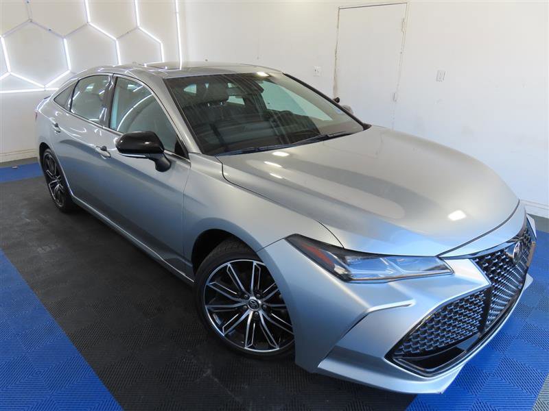 Used 2022 Toyota Avalon Touring w/ Advanced Safety Package image 5