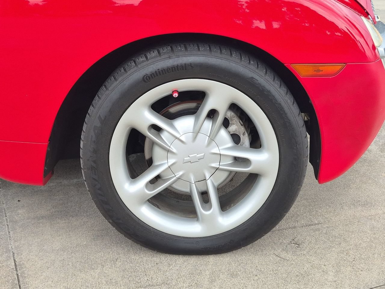 Used 2005 Chevrolet SSR w/ Preferred Equipment Group RWD image 23