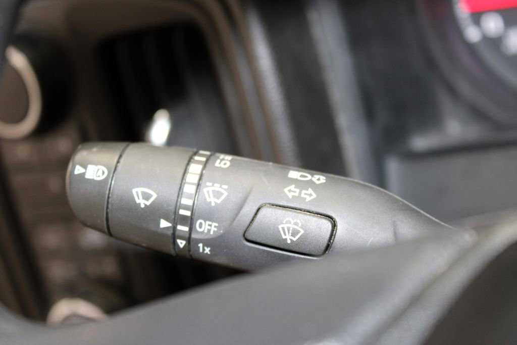 Used 2024 Chevrolet Silverado 2500 Custom w/ Custom Value Package image 35