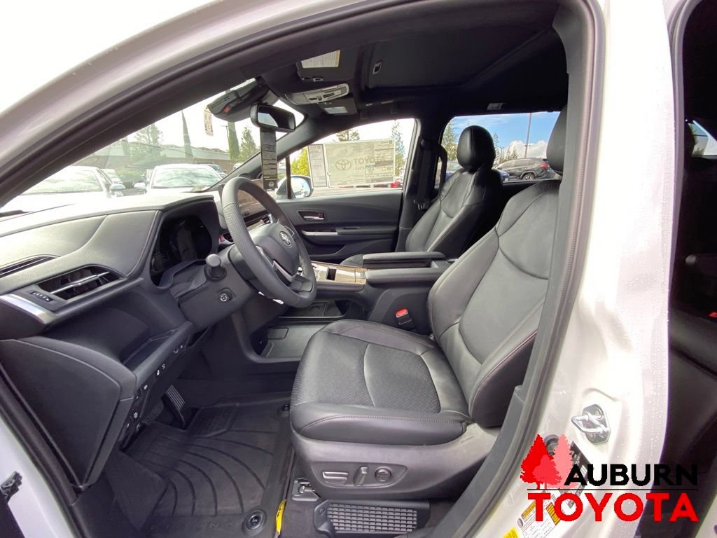 New 2026 Toyota Sienna Platinum AWD/4WD image 33