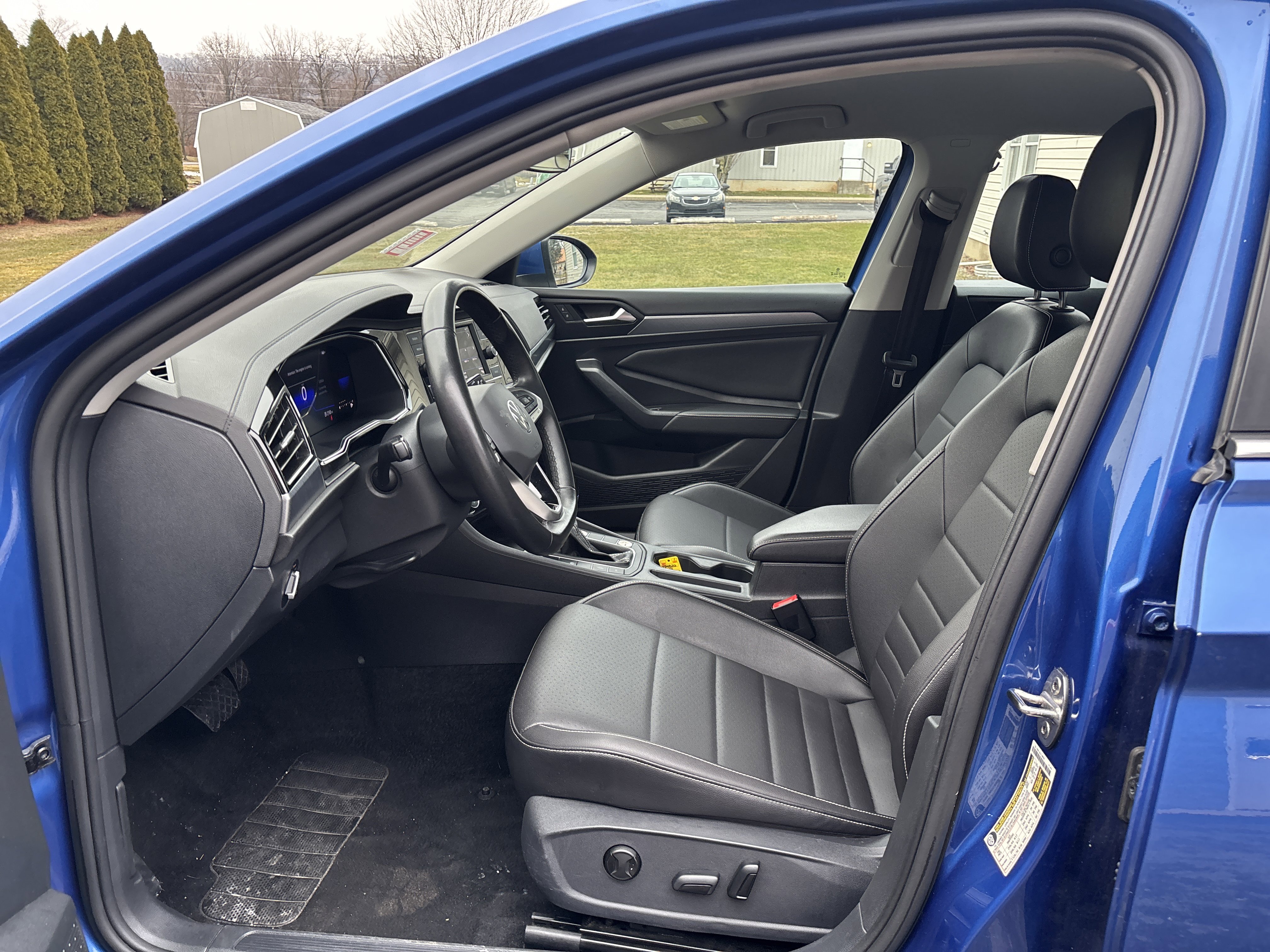 Used 2024 Volkswagen Jetta SE image 13