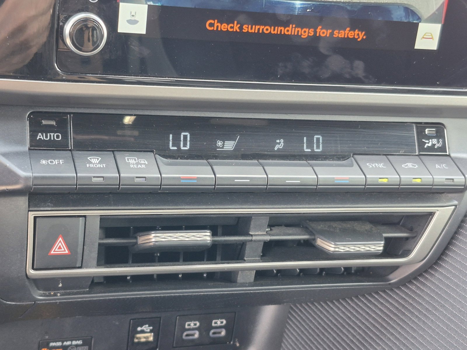 Certified 2025 Toyota Camry SE image 31