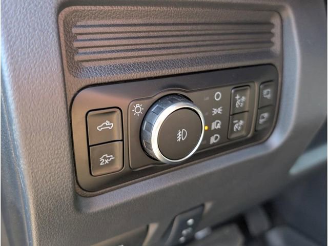 New 2026 Ford F350 Lariat w/ Black Appearance Package image 18